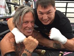 фото - Проводников и Петров будут драться 7 ноября?