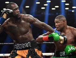 фото - Лучшие моменты боя Дионтэя Уайлдера и Луиса Ортиса — видео от vRINGe.com