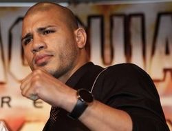 фото - Котто – о бое с Альваресом: «С НВО и Golden Boy уже договорились»