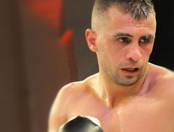 фото - Сельджук Айдын устроил Демаркусу Корли «табуретку»