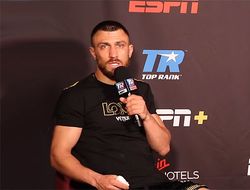 фото - Пресс-конференция Василия Ломаченко после победы над Накатани