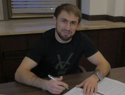 фото - Али Багаутинов подписал контракт с Fight Nights