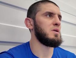 фото - Деньги в PFL или наследие в UFC? Махачев о дилемме Нурмагомедова