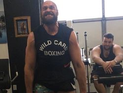 фото - Атлас колдует над Гвоздиком, Цзю бросает вызов, Фьюри делает дэдлифт — соцсети