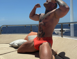 фото - Макгрегор переговорил с Уайтом по поводу боя с Чендлером. У него хорошие новости