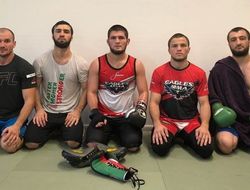 фото - Вести из соцсетей: Ковалёв обратился к болельщикам, Ломаченко совместил приятное с полезным