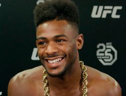 фото - Знакомьтесь, Алджамбиб Стермаев. Чемпион UFC примерил «дагестанскую бороду»