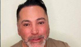 Жесть дня! Де Ла Хойя косвенно обвинил Хирна и DAZN в грязной игре