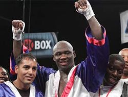 фото - Антонио Тарвер успешно дебютировал в супертяжах