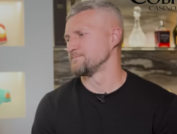 фото - Бой Альварес–Кроуфорд. Экс-чемпион назвал фаворита и определяющий фактор