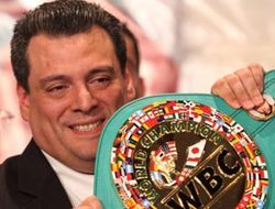 фото - Сулейман: «Уайлдер может побить Кличко и заполнить многолетнюю пустоту»