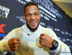 фото - Промоутер: Баррера выберет, с кем драться за титул — Биволом или Ковалёвым