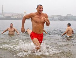 фото - Владимир Кличко: Титулы вторичны, главное — сам Фьюри