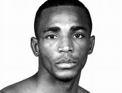 фото - Лара: «У Головкина – дыры, а Саулю снова начищу табло»