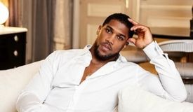 Джошуа отбоксирует на разогреве у Ричардса и Азиза — BoxingScene