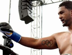 фото - Небитый супертяж Бризил: Побью Мартина и приближусь к Кличко 