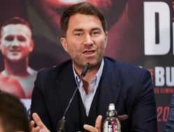 фото - Уайлдер должен уступить Уайту бой с Фьюри — промоутер