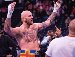 фото - Хелениус шокирует мир, когда побьёт Джошуа — менеджер