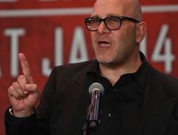 фото - Джойс как Форман, наверное он побьёт Усика — промоутер