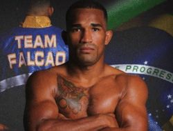фото - Фалькао удосрочил Акавова, нокаутёры Родригес и Зайас прошли всю дистанцию (+ видео, фото)