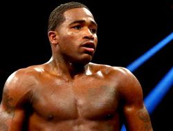 фото - Эдриен Броунер досрочно перебил Хабиба Аллахвердиева