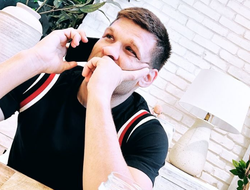 фото - Деревянченко отбоксирует с «Легендой»