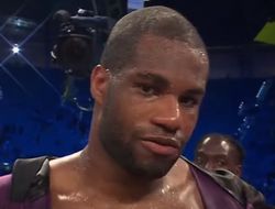 фото - Дюбуа заявил, что нокаутировал Усика