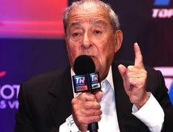 фото - «Что несёт этот грёбаный Уайлдер?» Арум ответил на подозрения экс-чемпиона