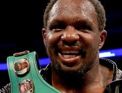 фото - Диллиан Уайт упал, но прошёл Оскара Риваса