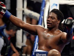 фото - Отборочный бой по версии IBF: экс-чемпион супертяж Мартин нокаутировал Вашингтона