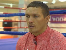 фото - Александр Усик — о победах Василия Ломаченко: видео
