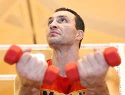 фото - Владимир Кличко – о рекордах, популярности и бое с Уайлдером