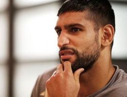 фото - Амир Хан: «Никакой Мэйуэзер не лучший! Он не дрался со мной!»