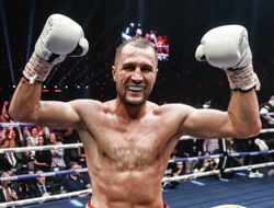 фото - С миру по нитке: бой Ковалёва перенесён из Москвы в США, Турман вновь хочет драться с Кроуфордом