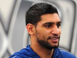 фото - Амир Хан: «Элджиери накажет меня за любую ошибку»