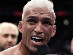 фото - Оливейра забыл о Макгрегоре: хочет Махачева и ждёт Нурмагомедова