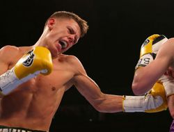 фото - Росалес проиграл чемпионский титул Эдвардсу