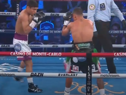 фото - Ахмадалиев побил Эспиносу и стал получемпионом: видео