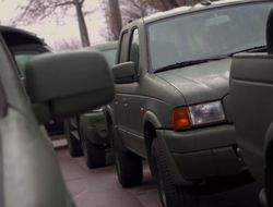 фото - Усик показал авто, закупленные для ВСУ — видео