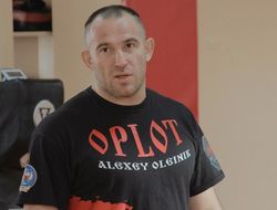 фото - UFC Fight Night в Остине: Алексей Олейник нокаутировал Джареда Рошолта