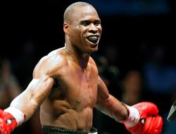 фото - Адонис Стивенсон не смог нокаутировать Сакио Бика