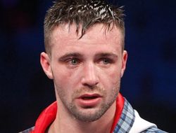 фото - Джош Тейлор никак не может выбрать нового тренера