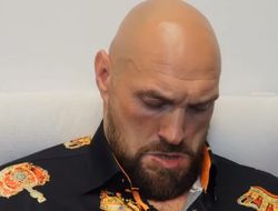 фото - Типа пенсионера Фьюри засекли в зале: оцените скорость рук – видео