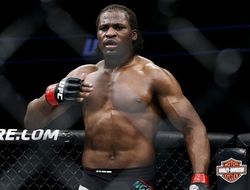 фото - UFC: Энганну быстро нокаутировал Орловского