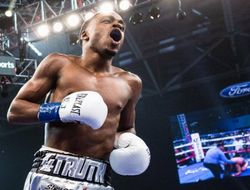 фото - Эррол Спенс победил Майки Гарсию