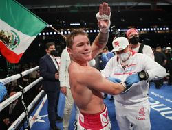 фото - Канело ответил Сондерсу: «У лузеров всегда найдутся оправдания»