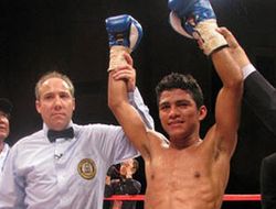 фото - «Шоколадный» Роман Гонсалес едет завоевывать Америку