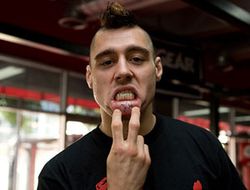 фото - (ММА) Дэн Харди травмирован, в бою с Брауном его заменит Джордан Мейн