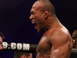 фото - Жакаре Соуза против Келвина Гастелума — на UFC 224