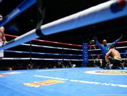 фото - Тедди Атлас: Чему радуются болельщики Пакьяо? Победе над мешком?